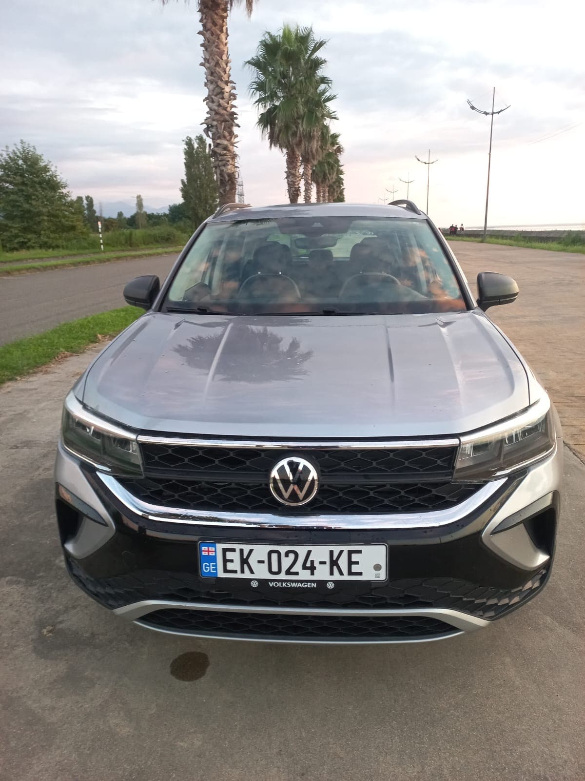 Volkswagen Taos — Photo 1